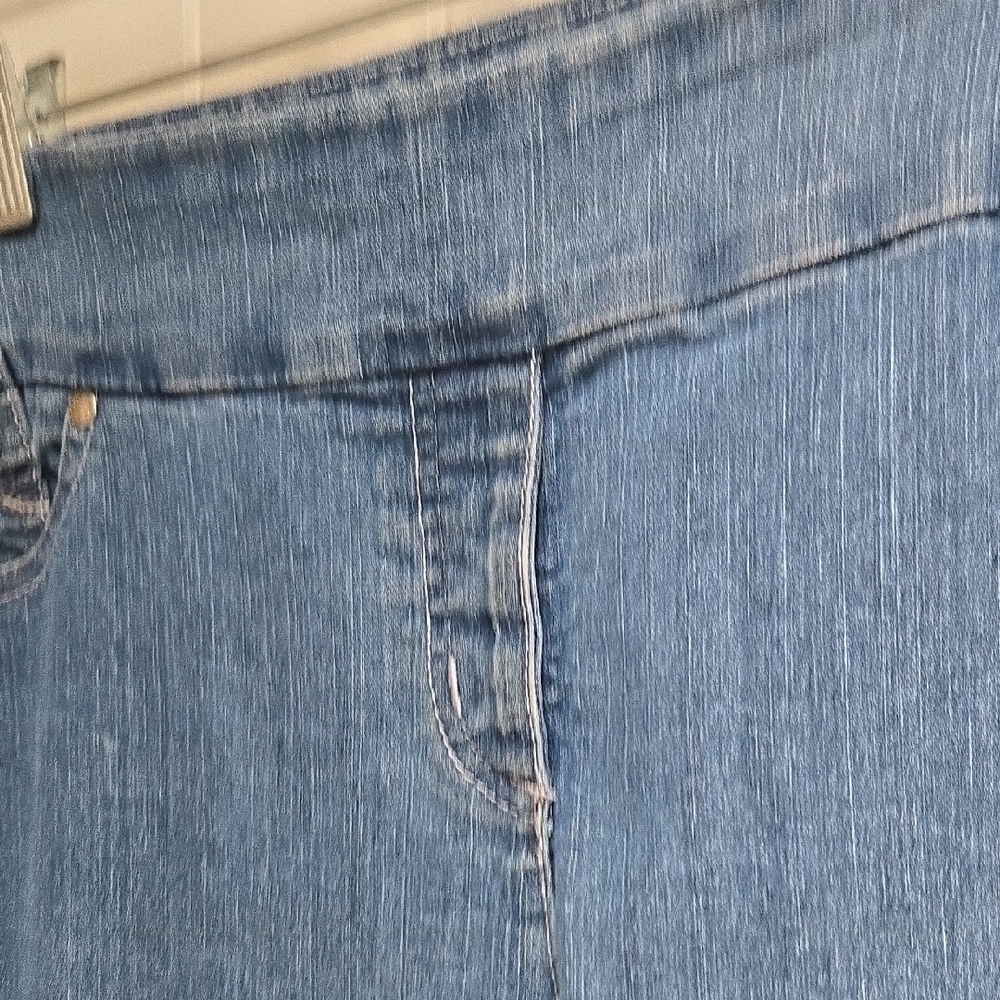 Contrast Women's Size 11 Stretchy Flare Bottom Classic Blue Women's Jeans - Picture 3 of 7